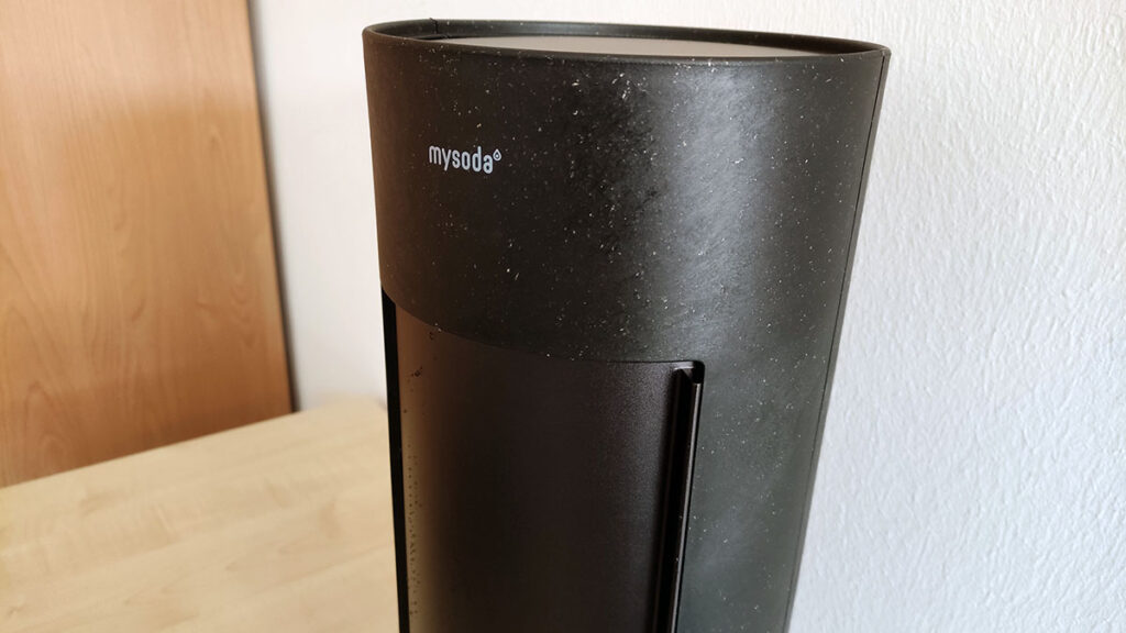 Geschlossener Mysoda Glassy mit sichtbarem Holzkomposit